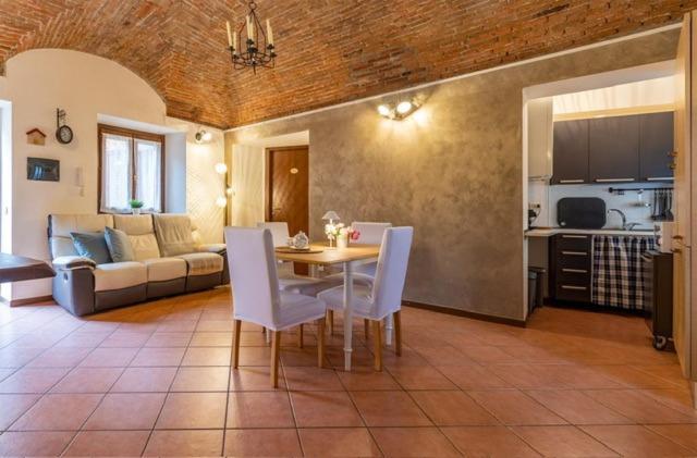Il Monastero Apartment Castelletto sopra Ticino Ngoại thất bức ảnh